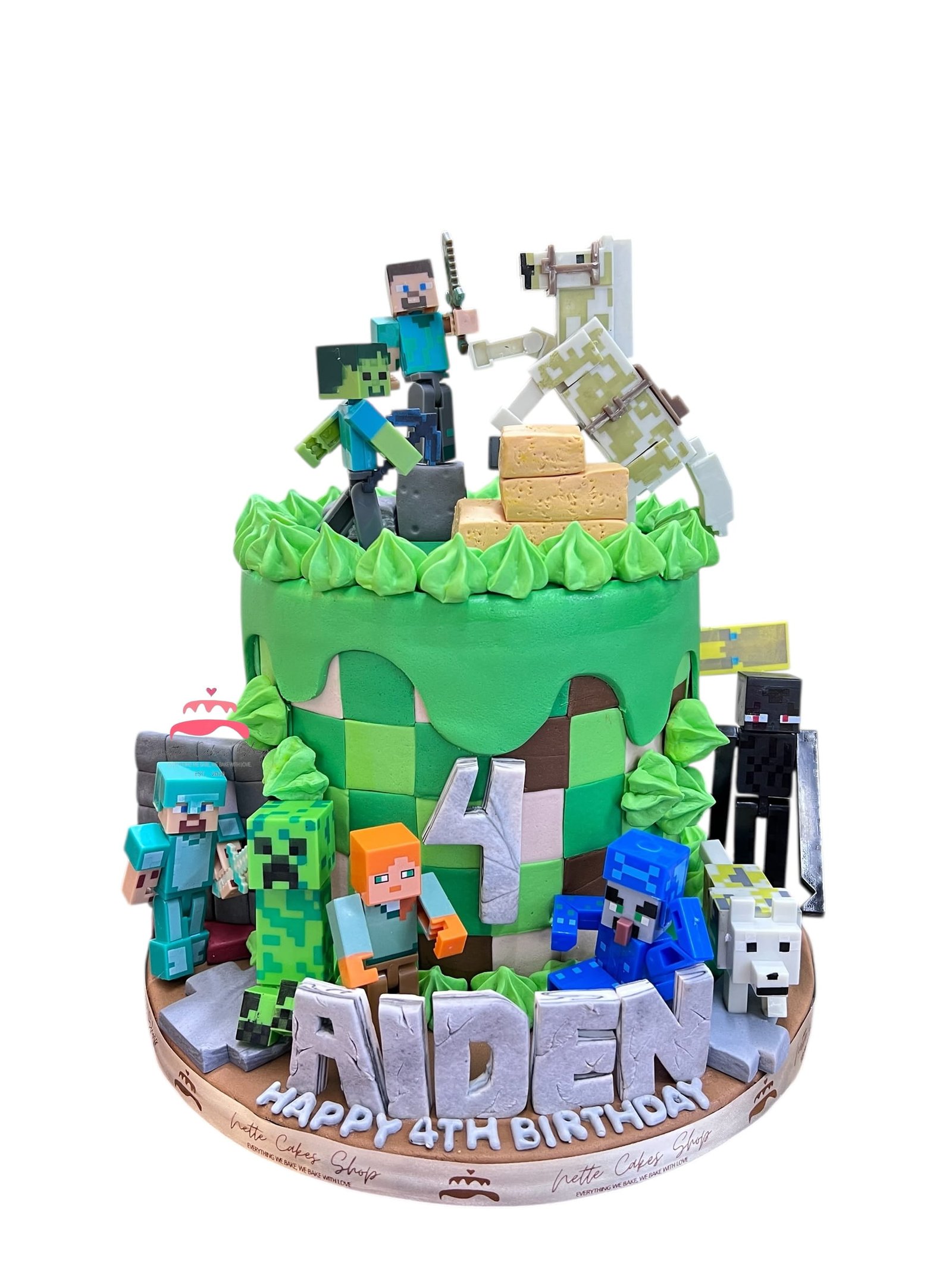 Customized Roblox-themed cake - Image 4